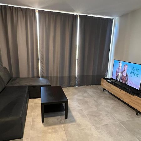 דירות קיסריה Eliya'S Place מראה חיצוני תמונה